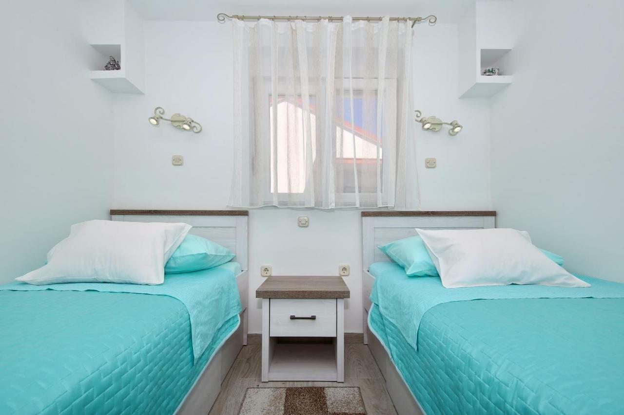 Nela Apartment *